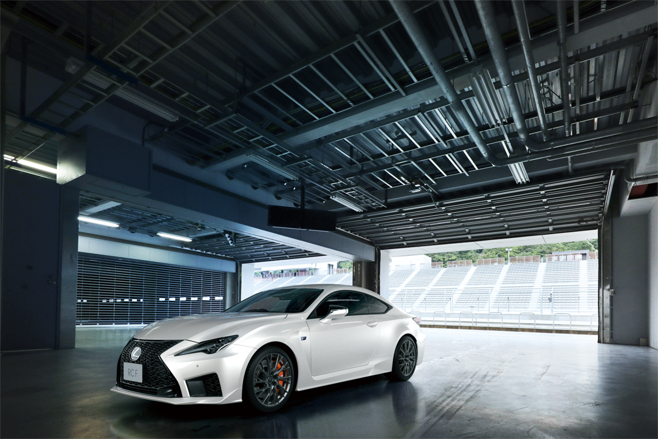 レクサスRC F