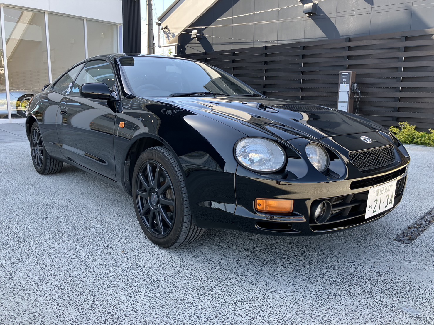 旧車コミュニティ「Vintage Club by KINTO」80～'90sの車両を引っ提げ