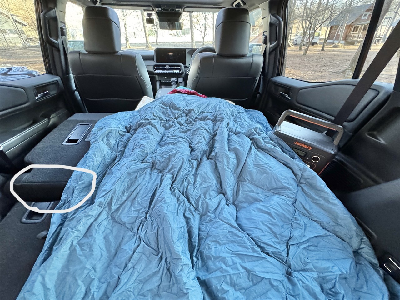 ランクル250荷室の段差