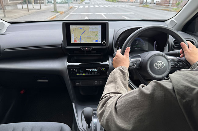 ヤリスクロスUグレードに試乗！車初心者におすすめする3つのポイント