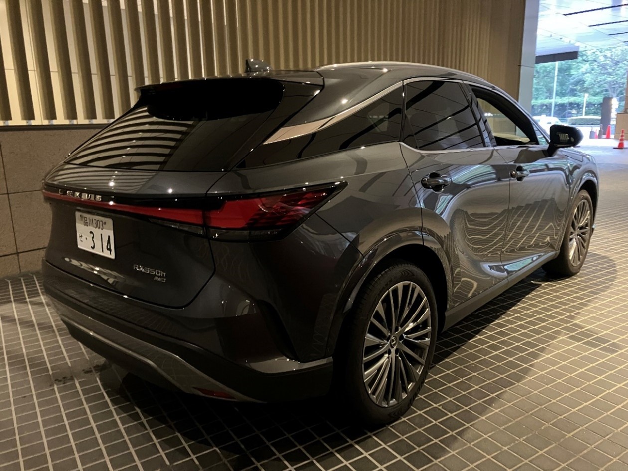 LEXUS RX350h “version L” AWD リヤエクステリア