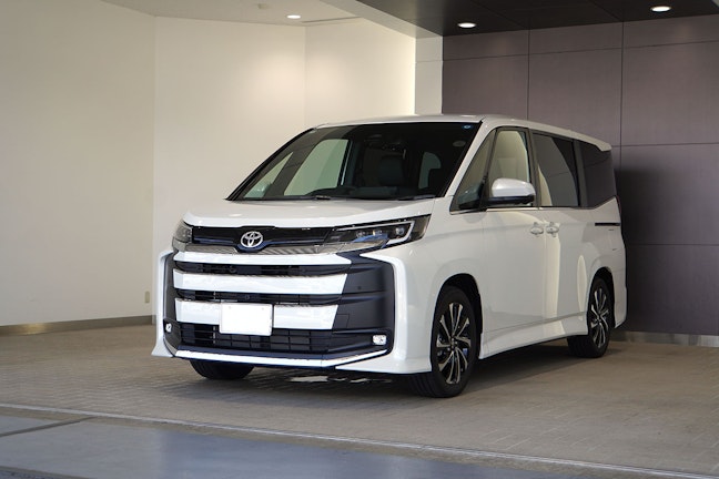 ミニバンの運転不安をサポートするノアのおすすめオプションBEST5！