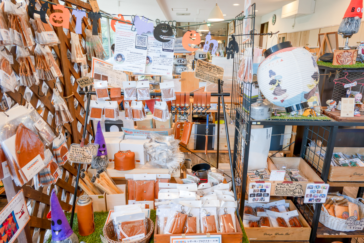 ゆるキャン△グッズがたくさんあります。