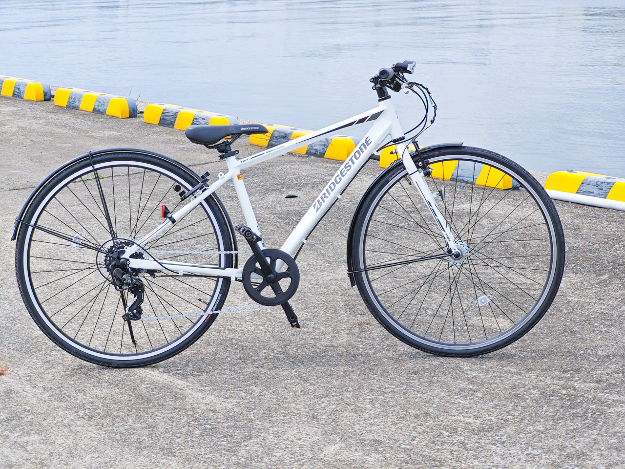 積むことができた自転車は27インチの前かご無しのもの