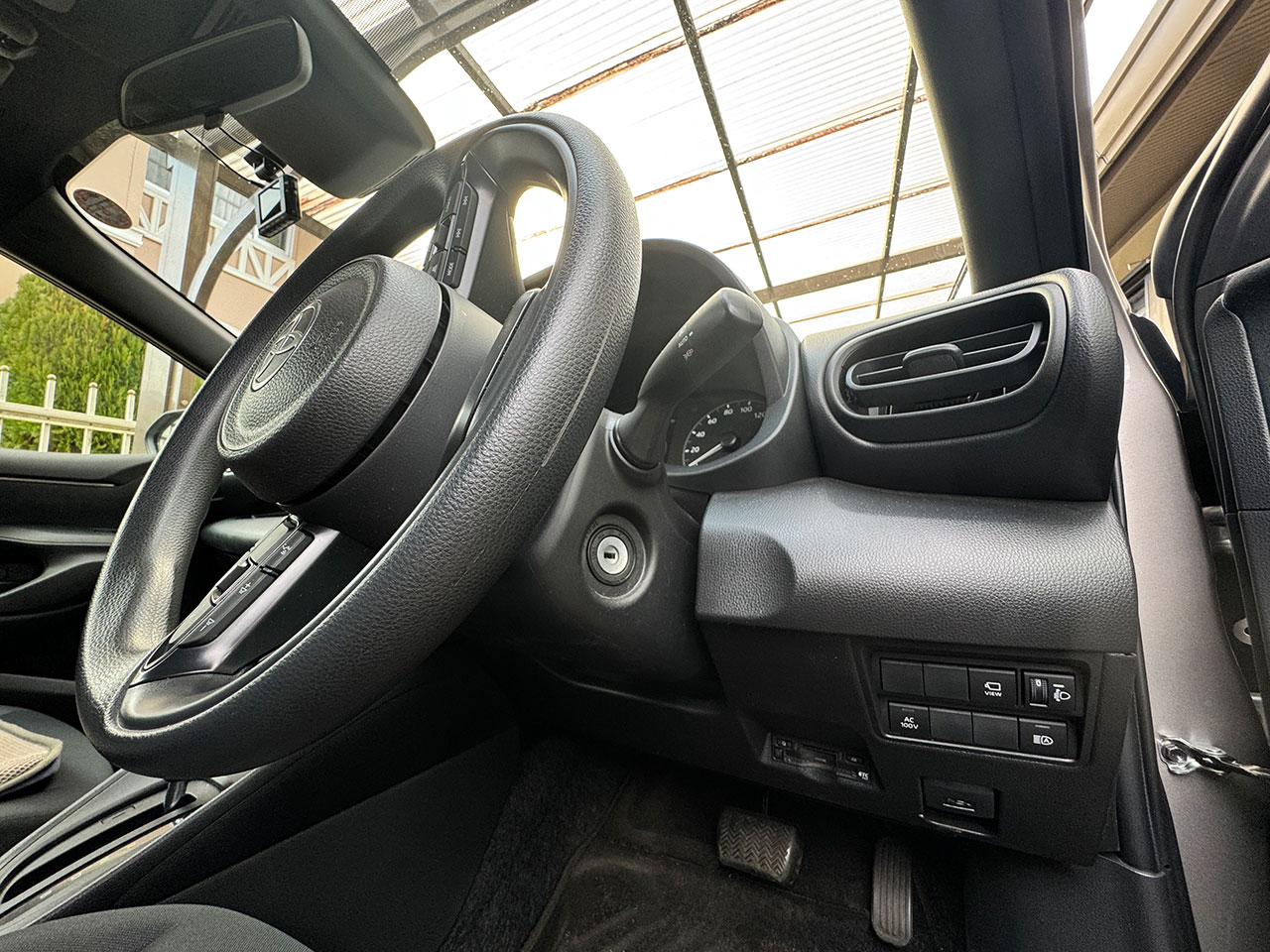 イグニッションキーの差込口