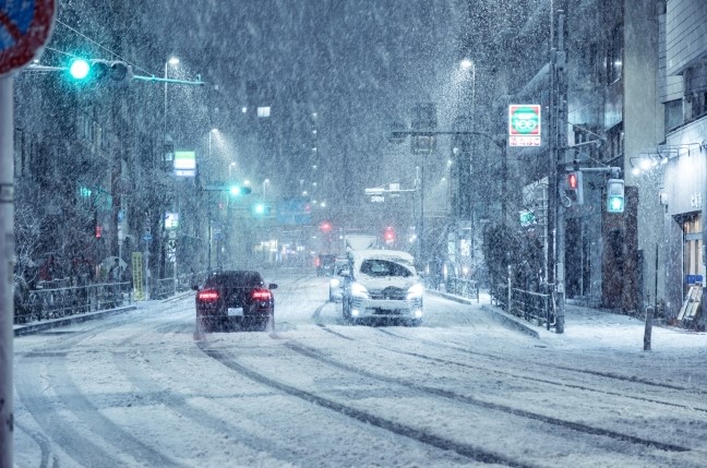 車の雪対策や運転のコツは？都市部在住だからこそ知っておきたい雪道ドライブの心得