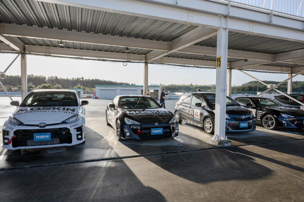 MOSIKINが貸し出すレンタル車両も準備万端