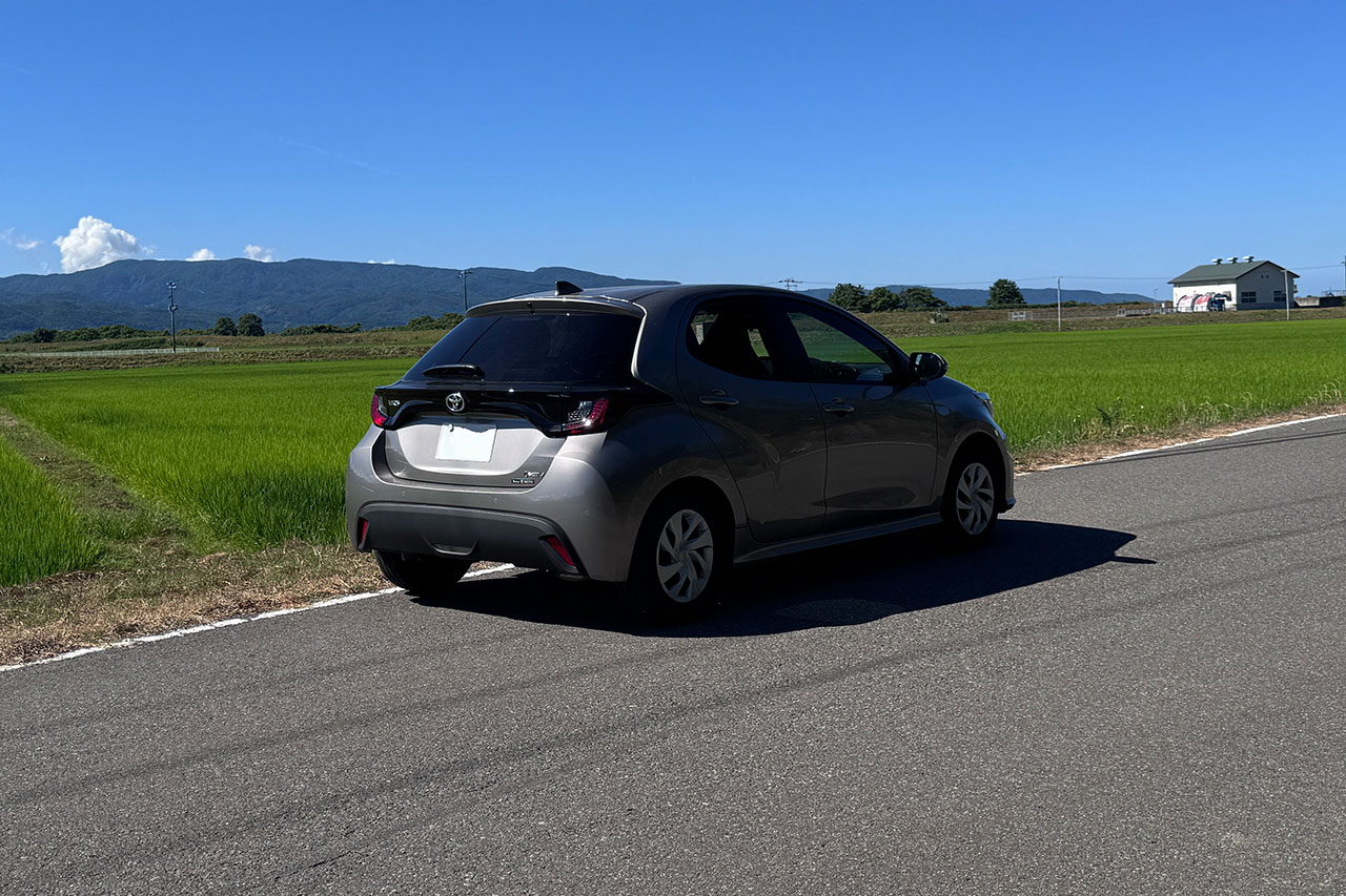 ヤリスバックショット