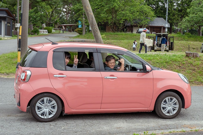 パッソからアクアへ乗り換え！車旅好き20代がKINTOを選ぶ理由は、点検も支払いも一括管理で楽！【お客様の声】