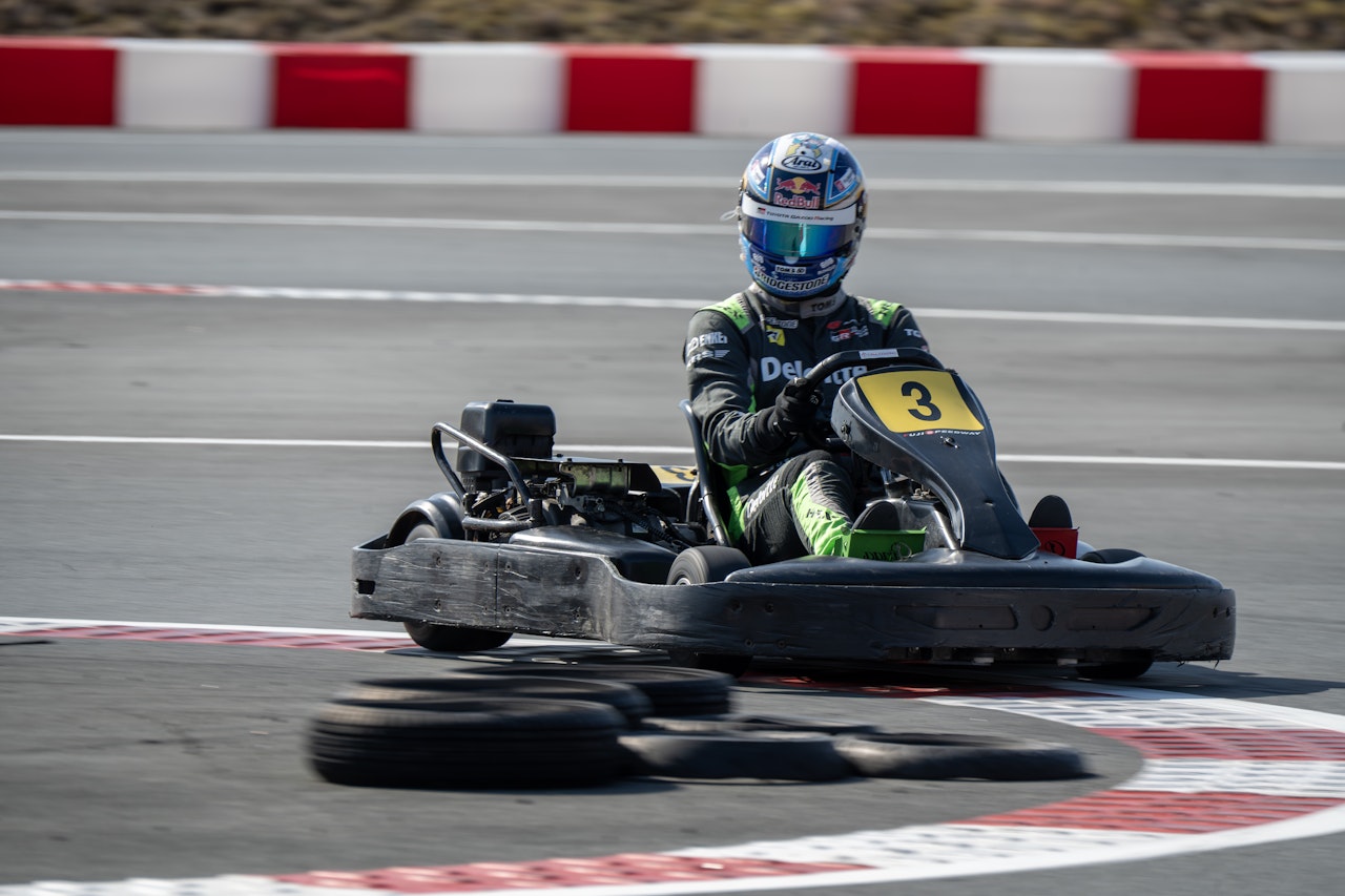 プロによるデモランの様子