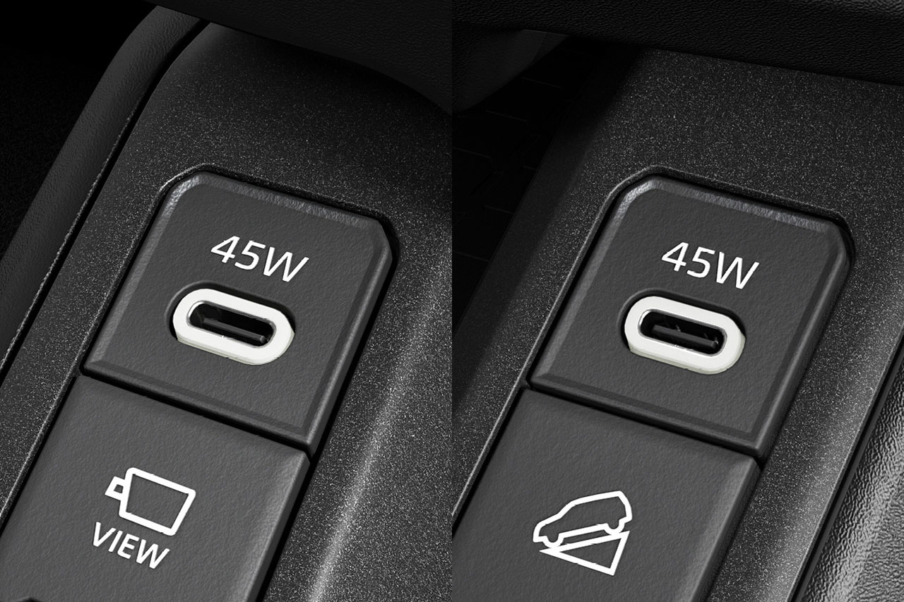 左側は助手席側、右側は運転席側のセンターコンソール前部にある充電用USB端子（15W/PD対応45W）