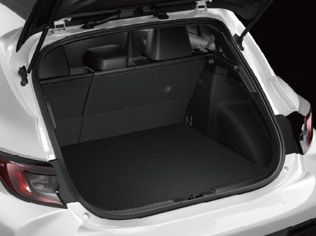 GRカローラの荷室