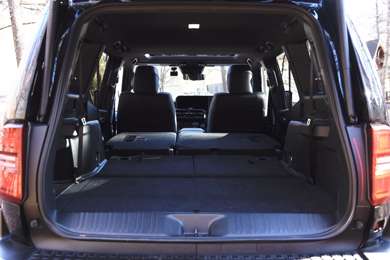 ランドクルーザー250荷室