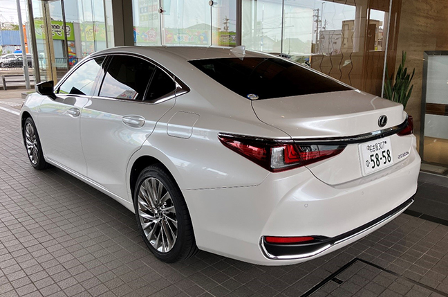 LEXUS ES300h version L試乗レビュー