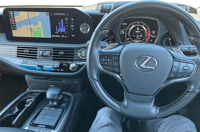 LEXUS LS500“EXECUTIVE”試乗レビュー ステアリング 