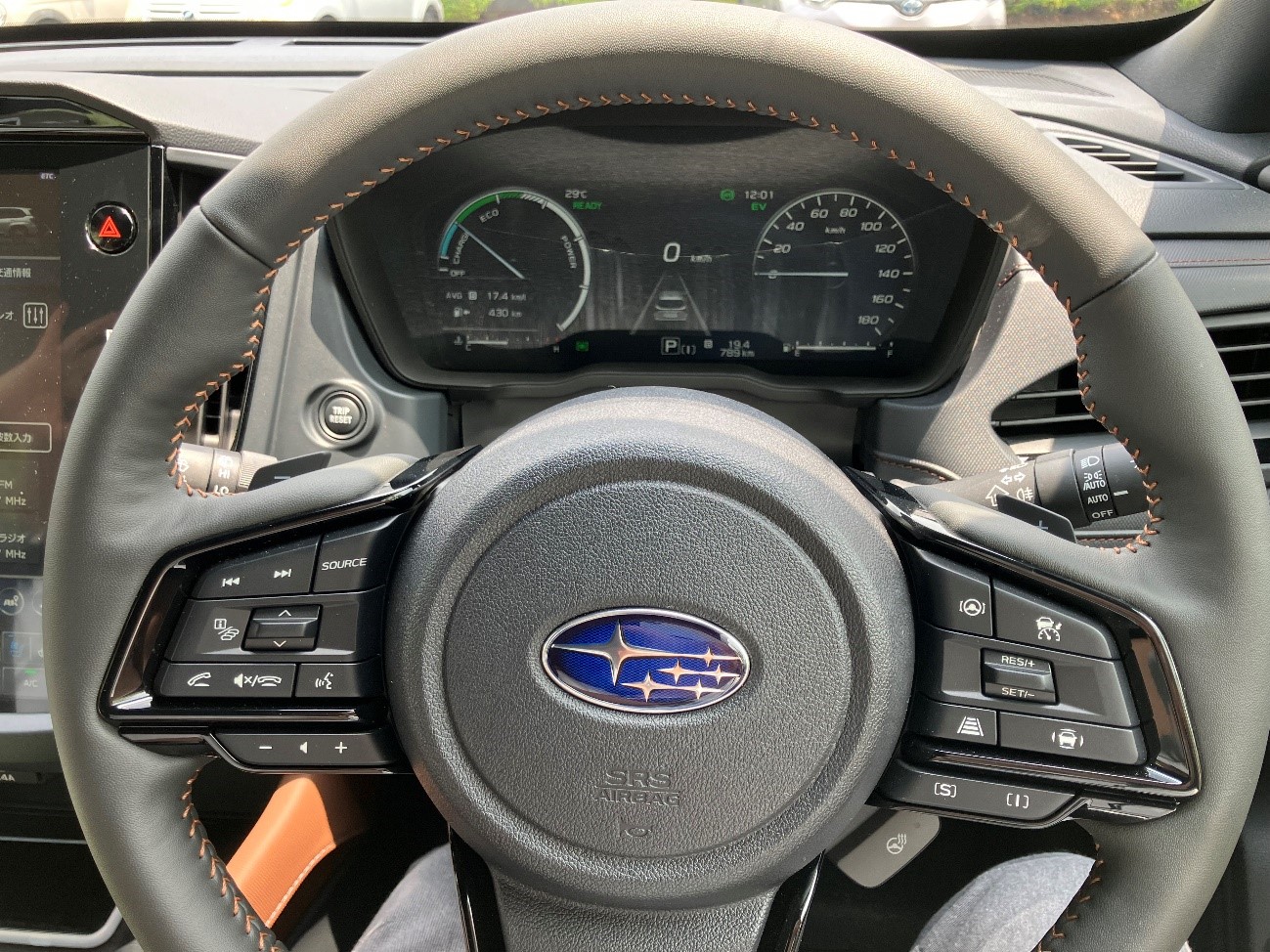 SUBARUフォレスター ハンドル