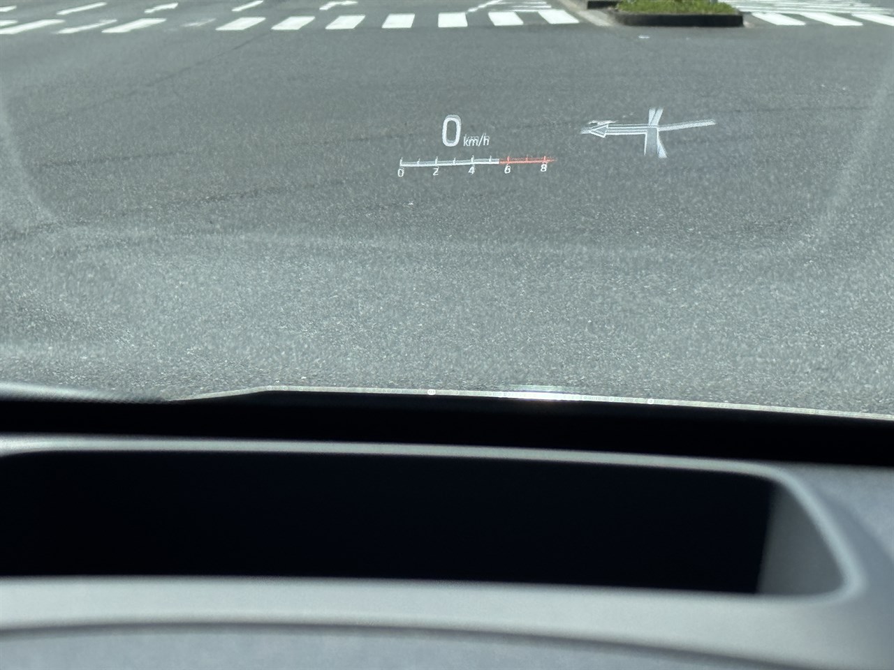 カラーヘッドアップディスプレイの様子（ヤリス Z）