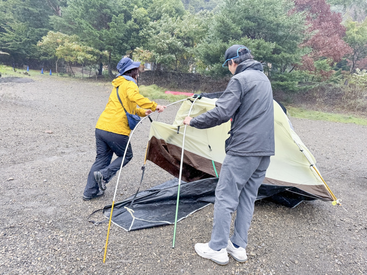 テントを片付け