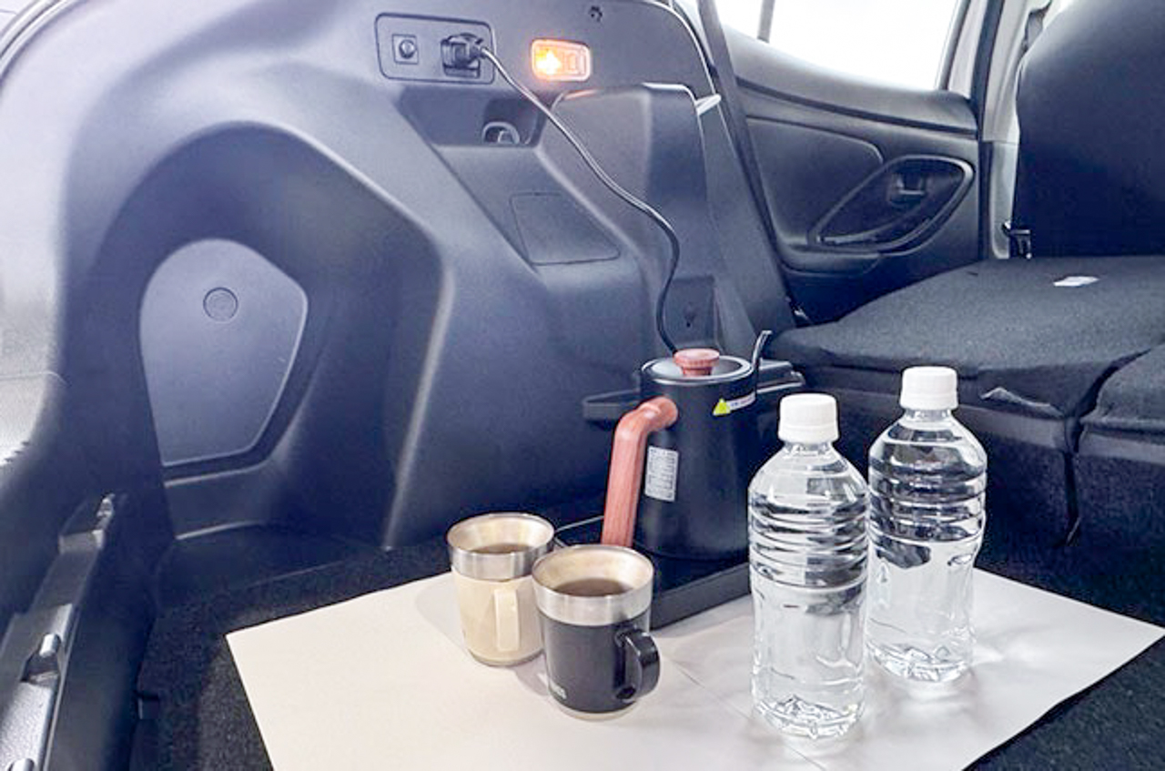 ヤリス クロスでお湯を沸かした様子