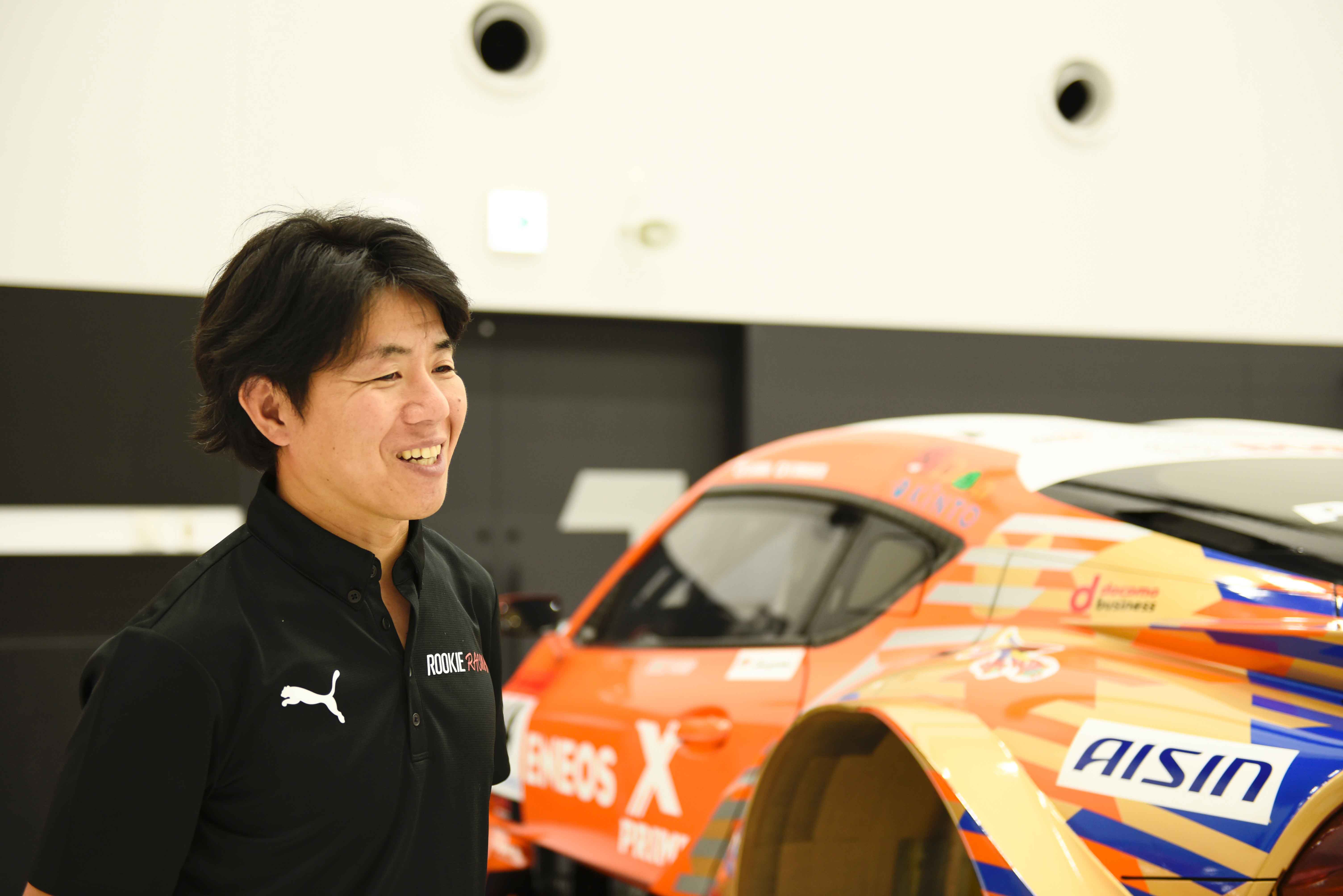 ルーキーレーシング」のガレージで モータースポーツの魅力を