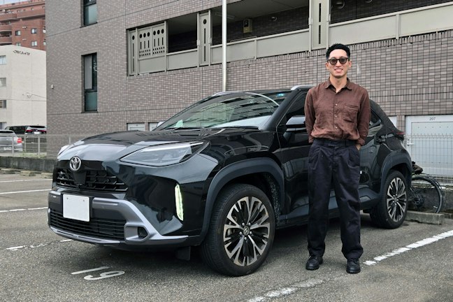 転職を機に初めてのマイカー。雪国生活を支える相棒としてKINTOのヤリス クロスを選んだ理由【お客様の声】