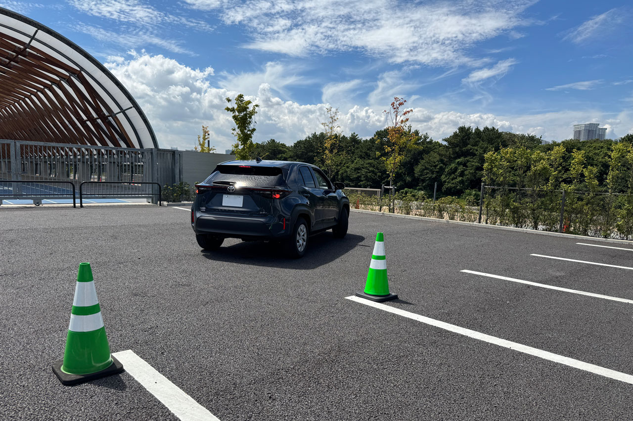 駐車スペースから距離が取れている状態