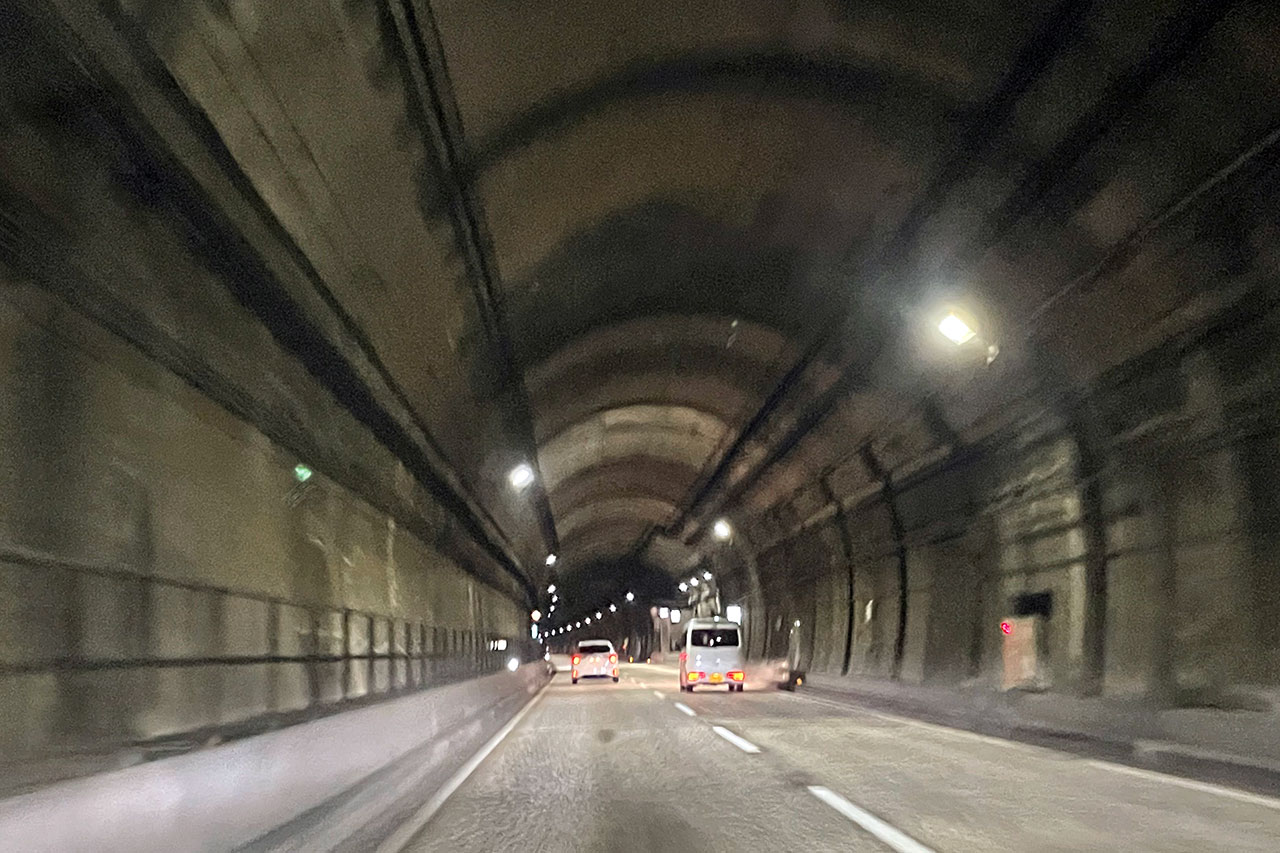 トンネルのイメージカット