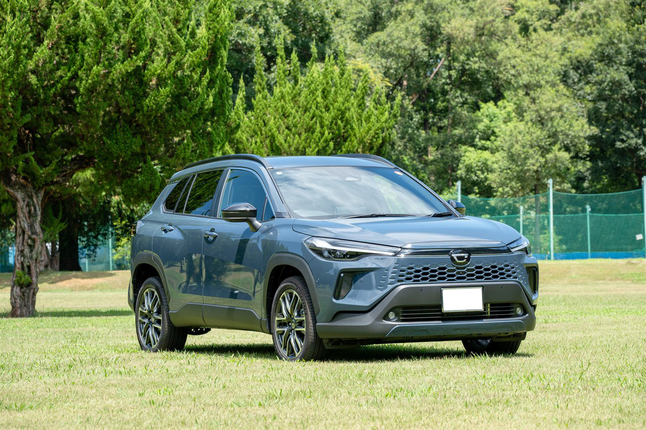 カローラ クロス