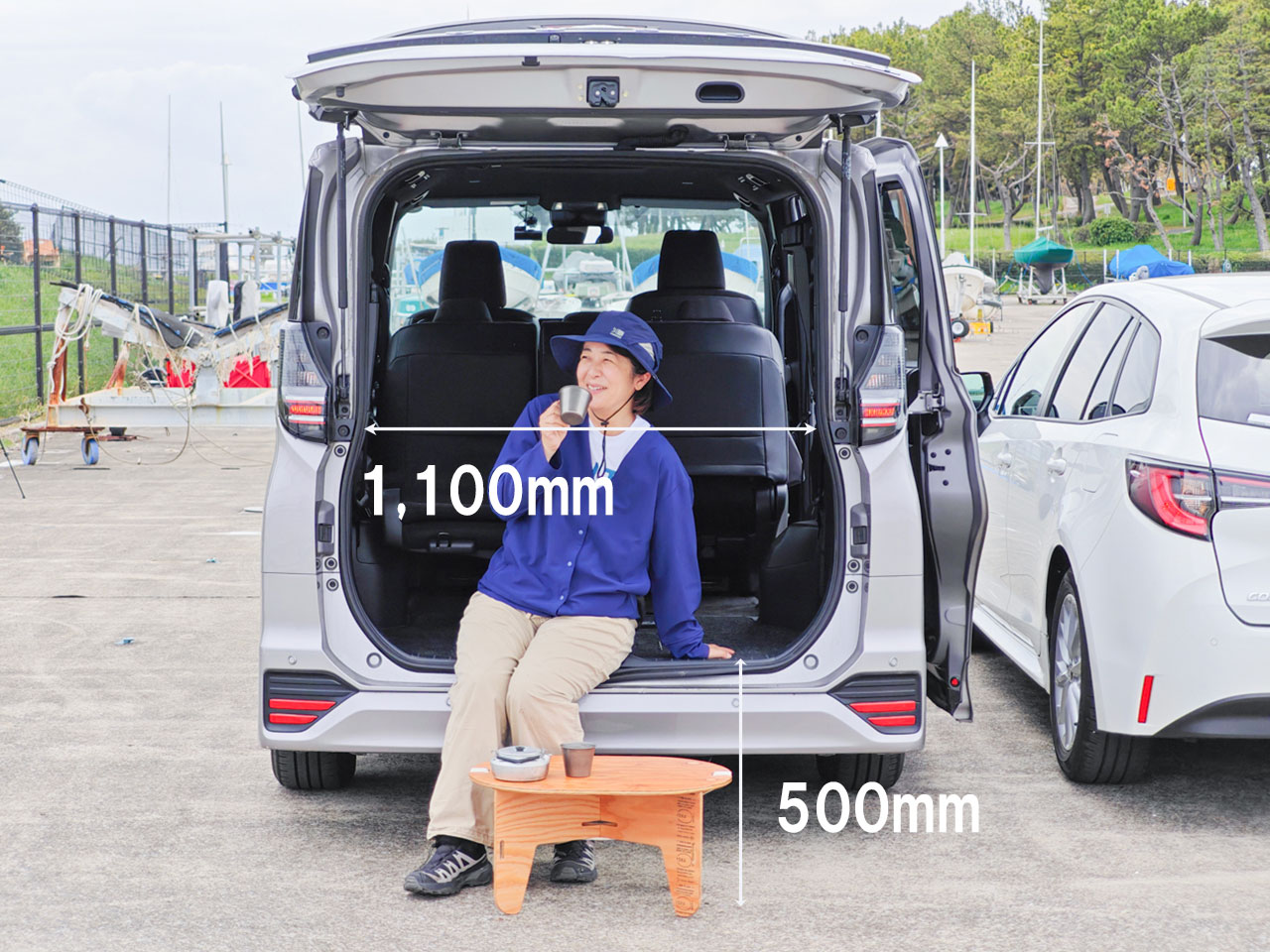 ヴォクシーの荷室