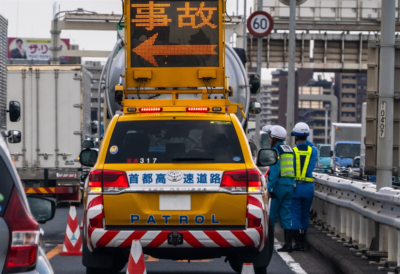 首都高速道路での事故の様子