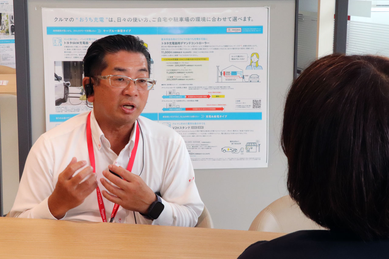熱く語る伊藤店長