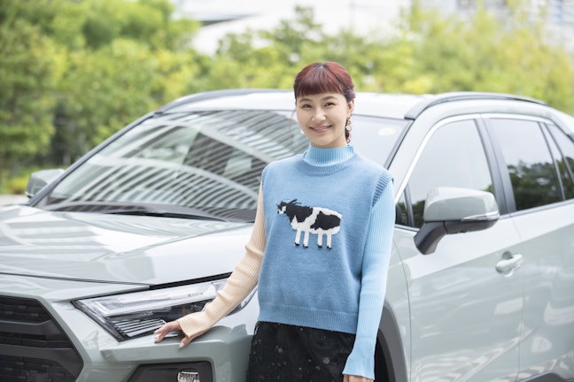 “好き”を諦めない！村上佳菜子さんが一目惚れのRAV4と叶えた、もっと自由なカーライフ【お客様の声/スペシャルインタビュー】