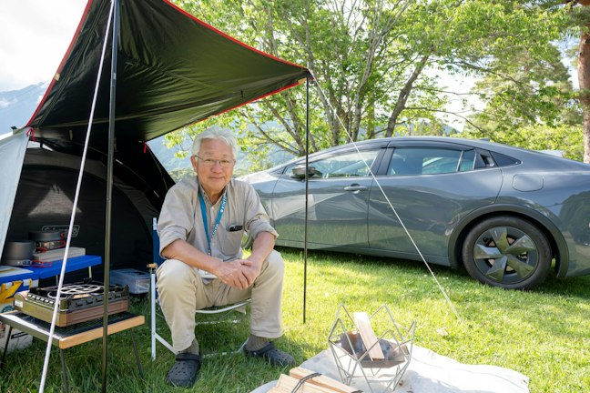 自動車業界を知り尽くしたプロがKINTOを選ぶ理由。ヤリスからプリウスへ、賢く乗り継ぐ車との付き合い方【お客様の声】