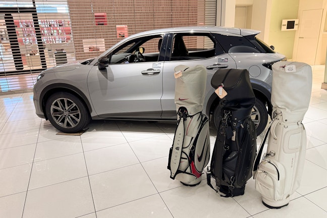 レクサスLBXにゴルフバッグは何個積める？9インチ横置きは入る？驚きの結果と積み方のコツ