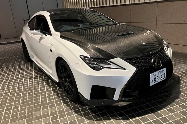 LEXUS RC F “Performance Package”試乗レビュー「どこか懐かしい感じも抱かせる素直な高性能スポーツクーペ」