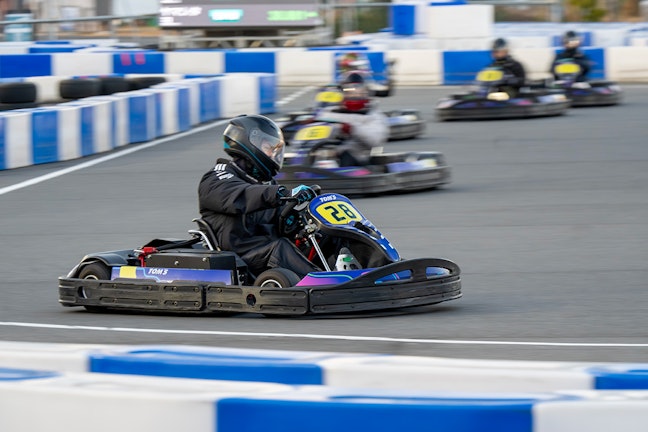 MOSKINのEVカートイベントで手に汗握るレース体験！初心者でも楽しめる＆めきめき上達 