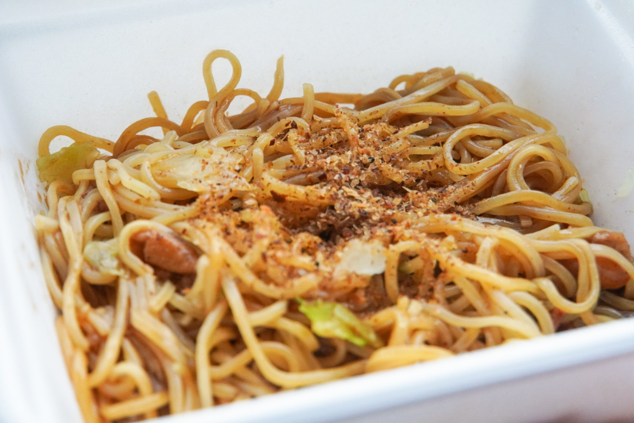 カップ焼きそばよりの写真