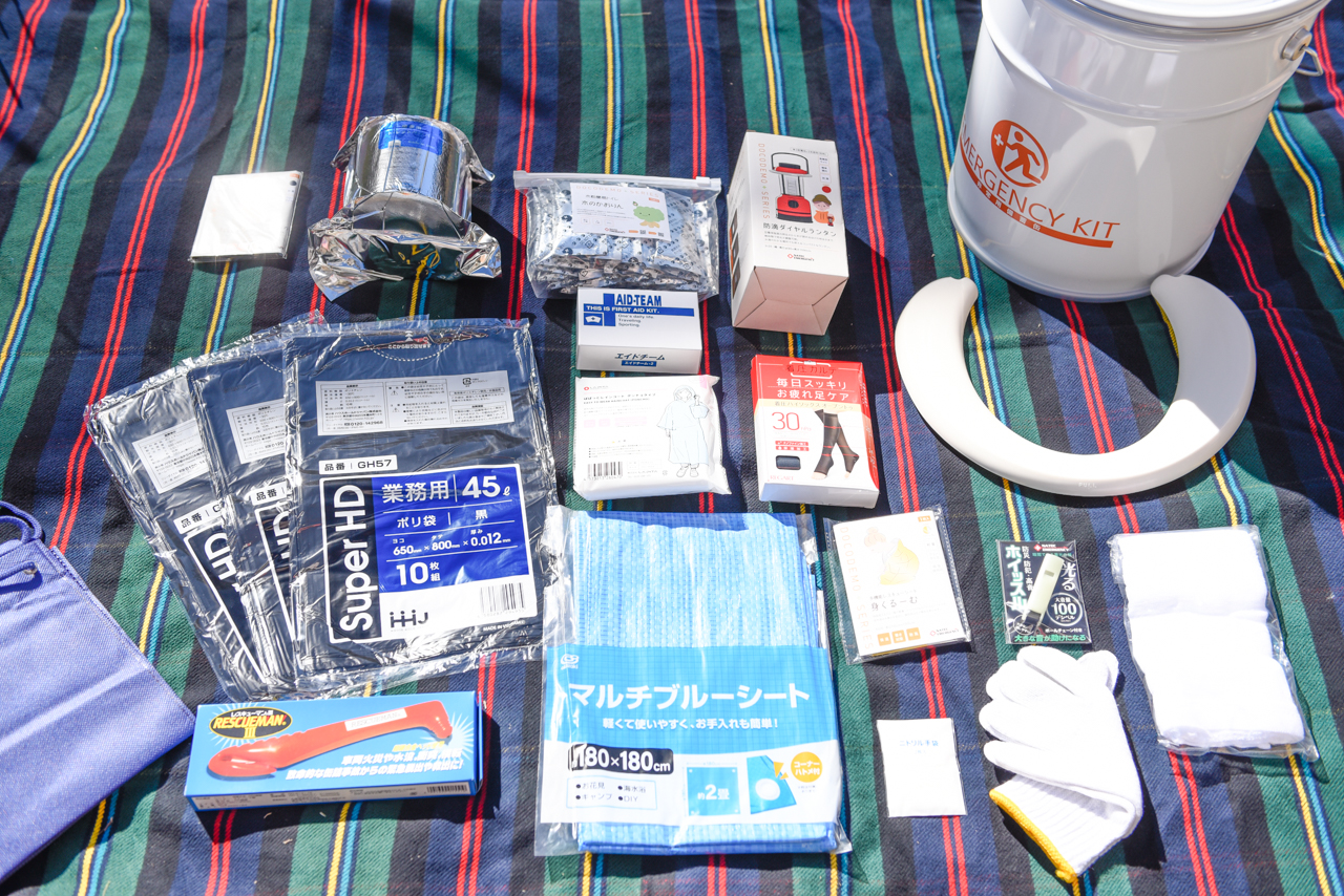 ペール缶タイプ防災セット中身