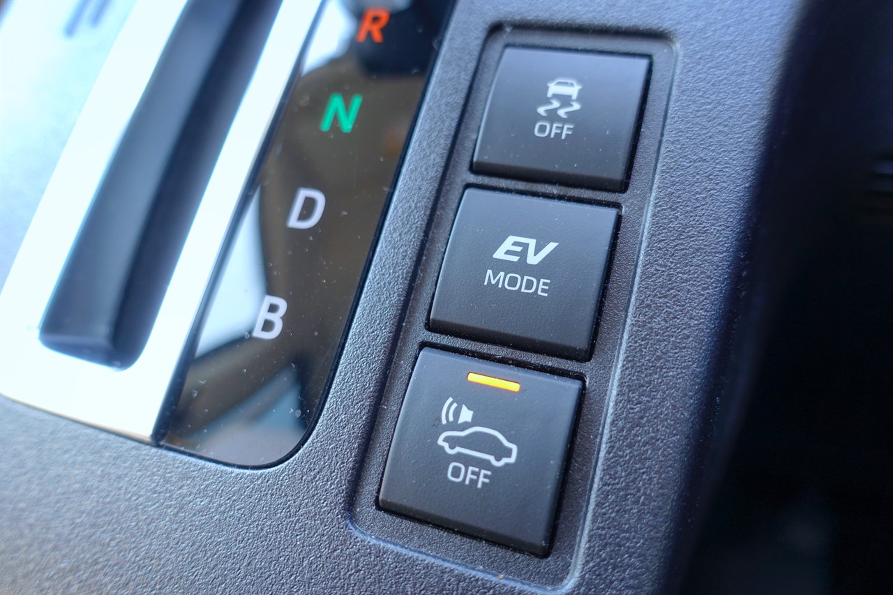 セレクトレバー（シフトレバー）の表示（P・R・N・D）の意味