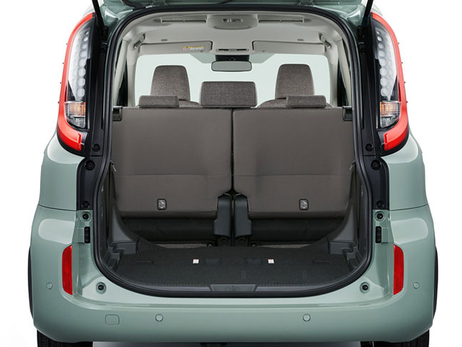 3代目シエンタの3列目格納時