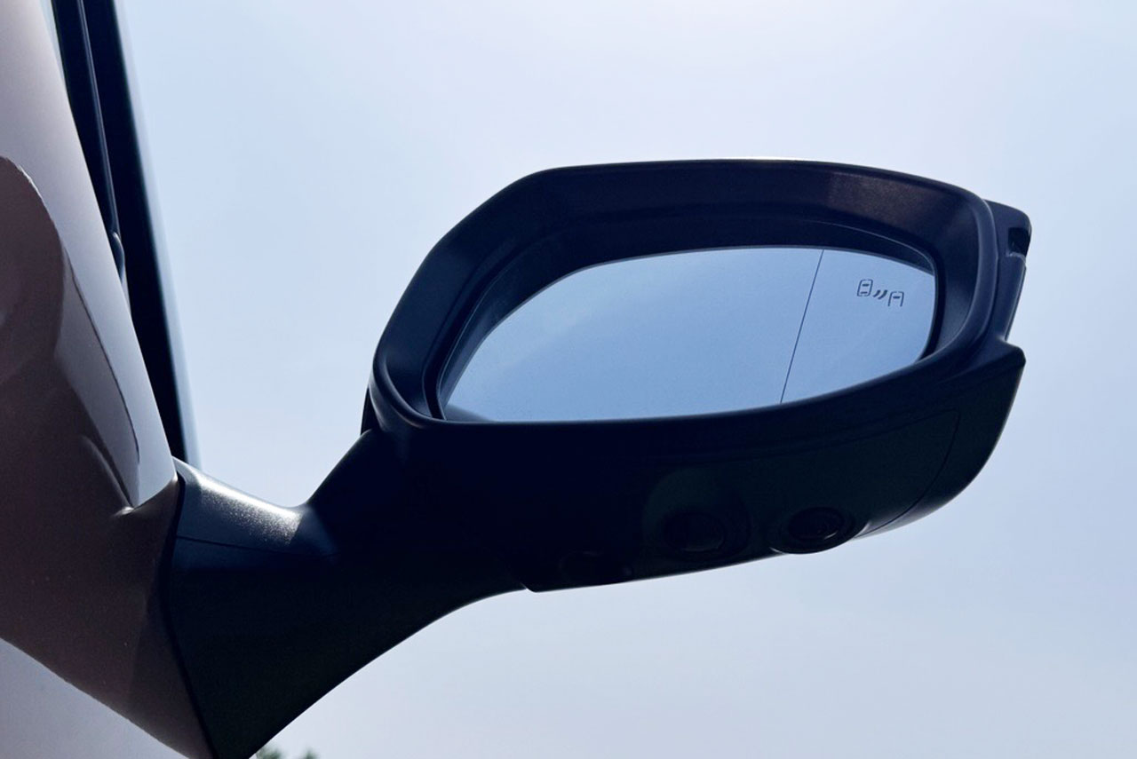 ブラインドスポットモニターの写真(点灯なし)