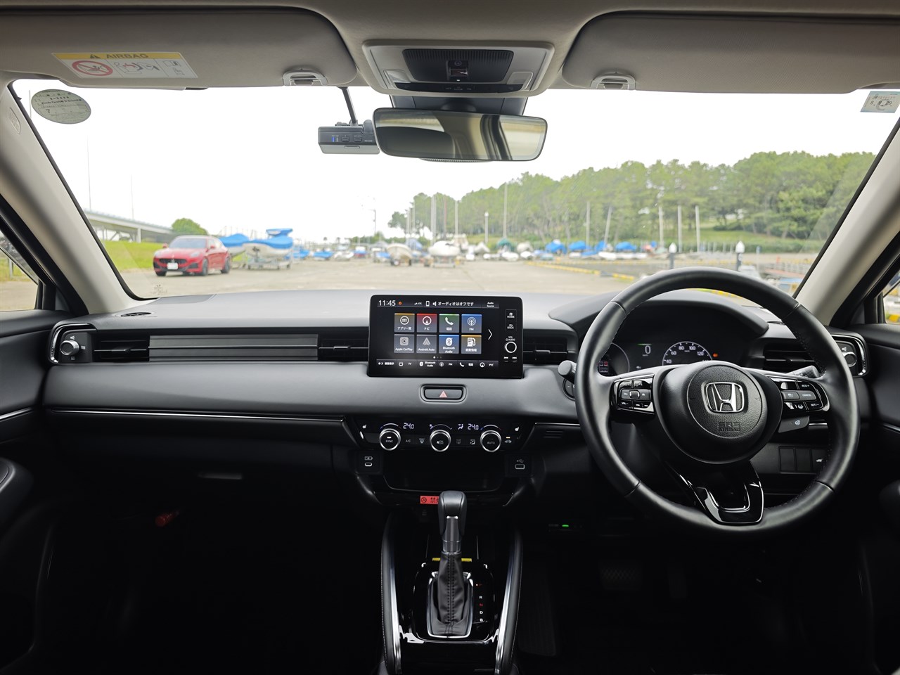 ヴェゼルの運転席&助手席まわり